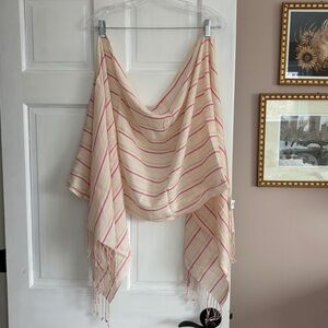 LL Bean pink light weight scarf with tassels